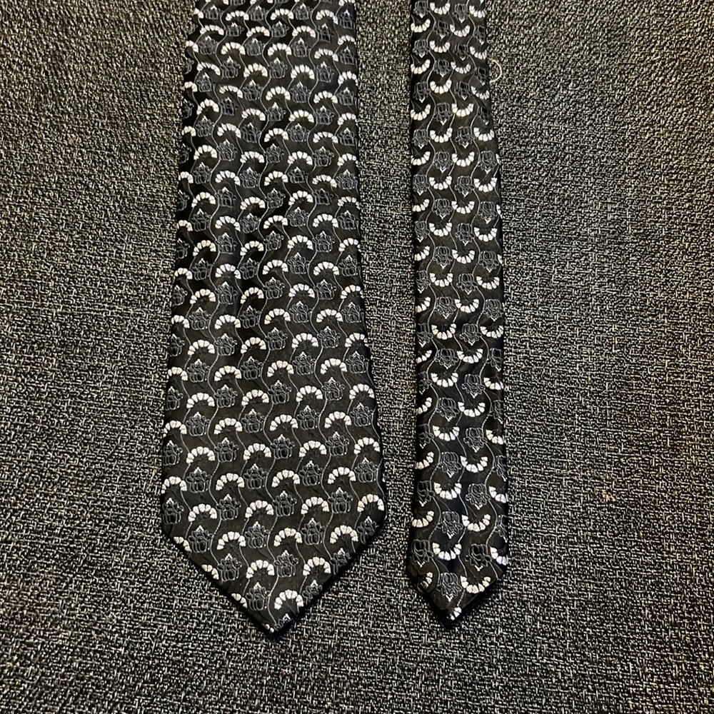 Ermenegildo Zegna Silk Tie in Black/Grey/White Pattern